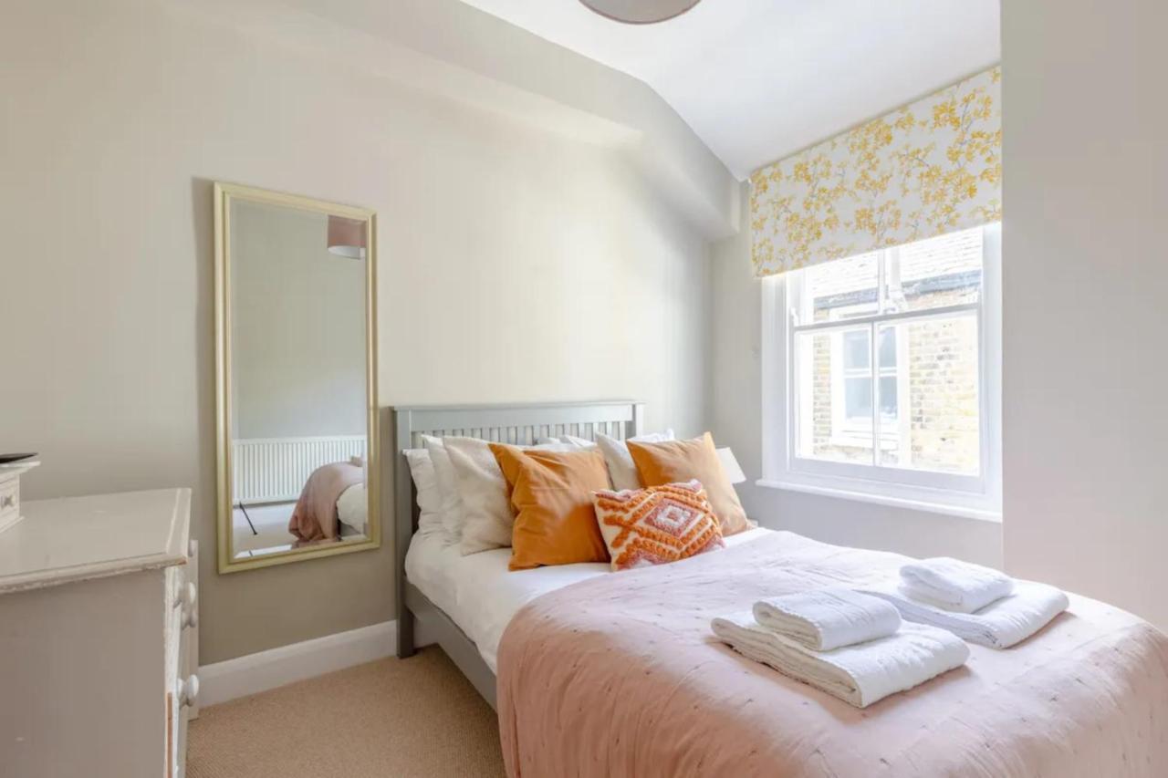 Luxuriously Designed 3 Bedroom Apartment In Clapham Лондон Екстериор снимка